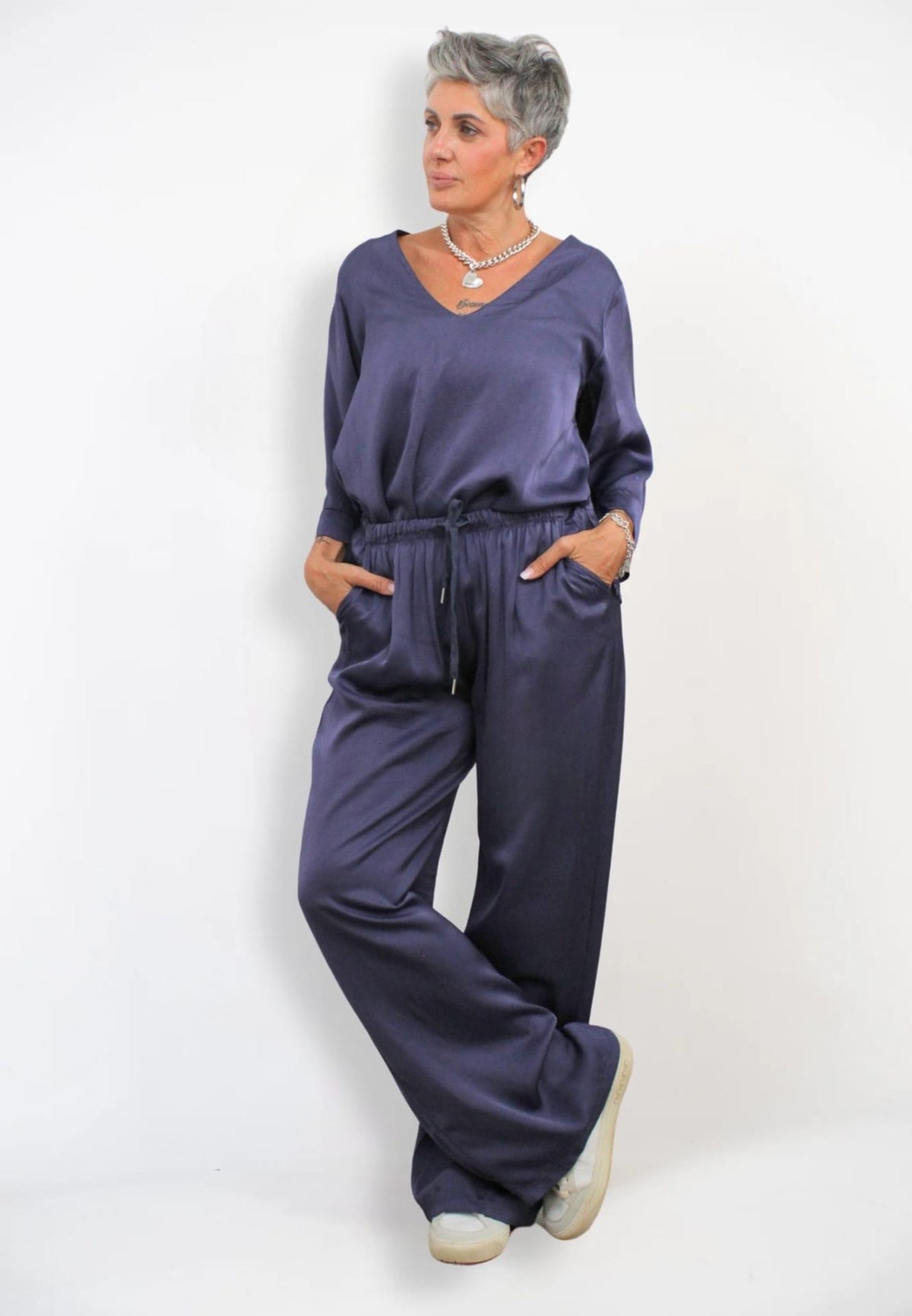 Blusa Scollo V Satin Regular
