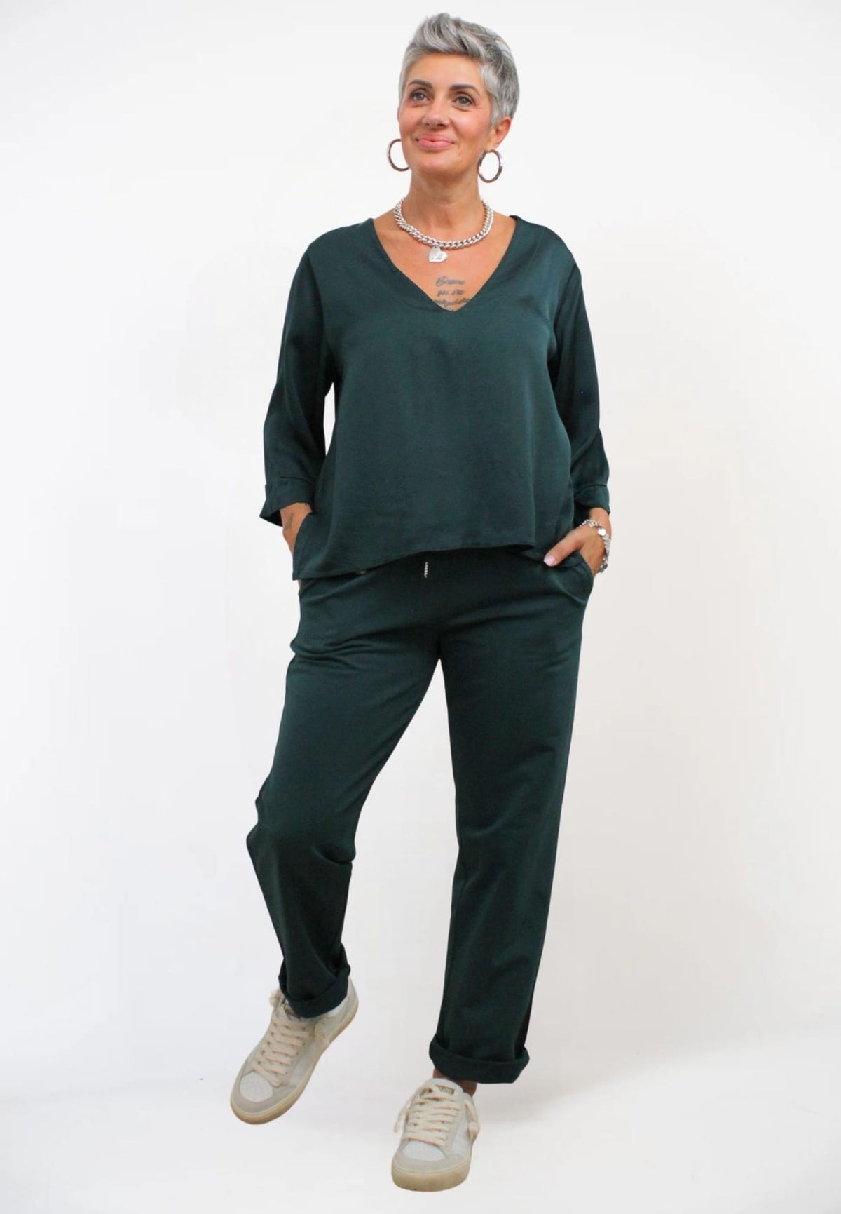 Blusa Scollo V Satin Regular