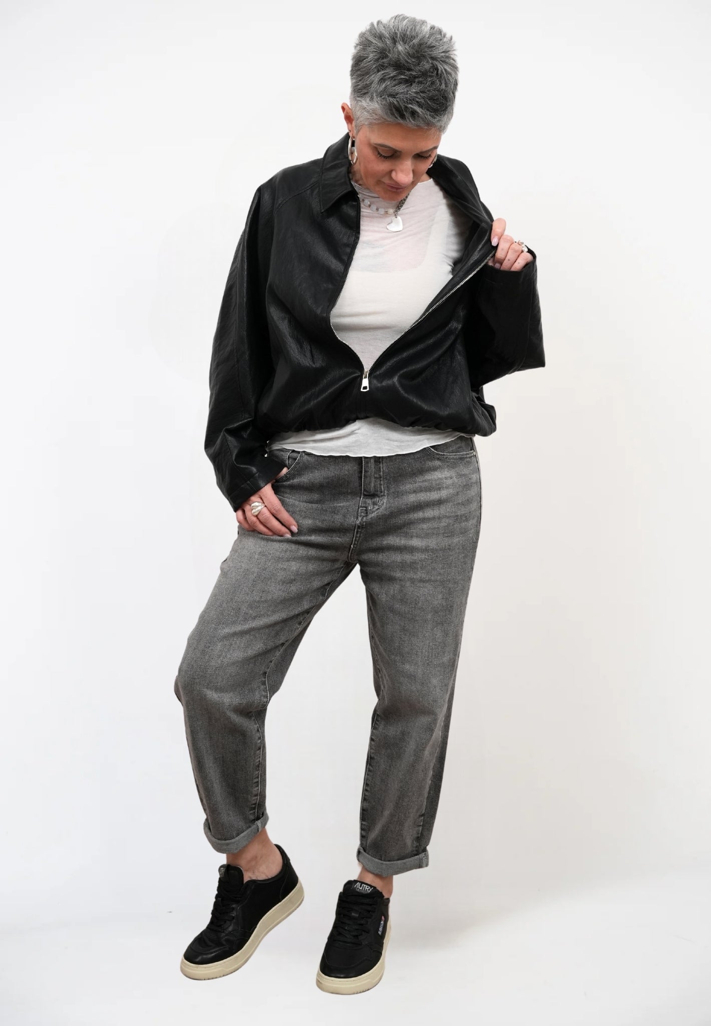 Bomber Donna