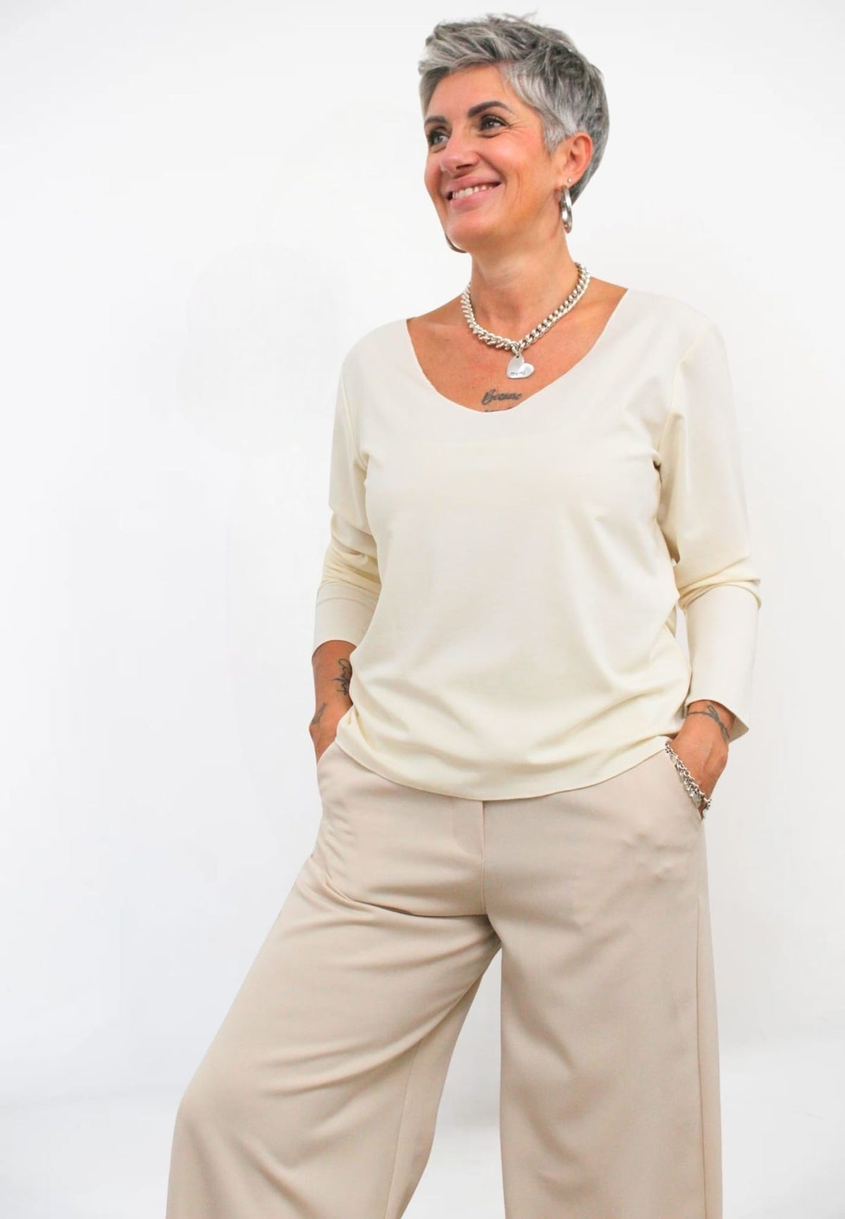 Maglia Scollo V Fluida