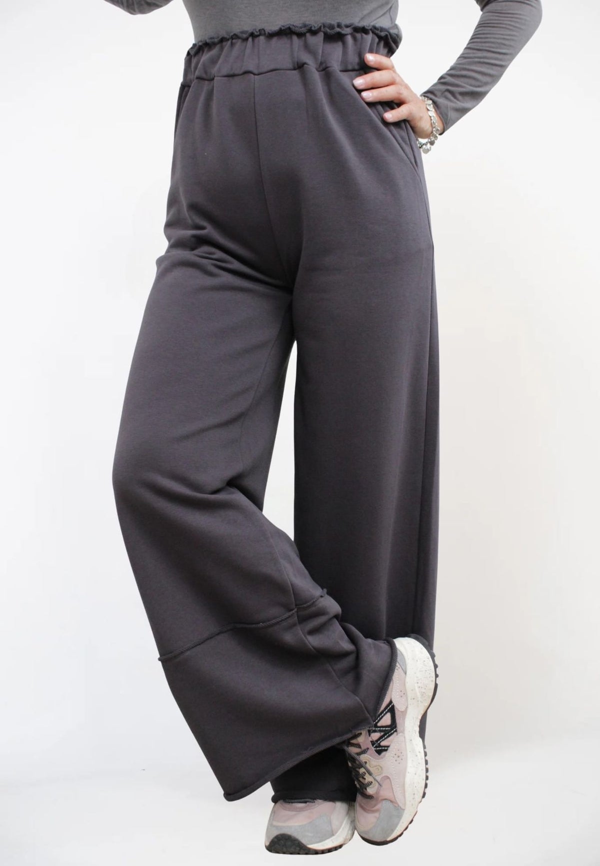 Pantalone Tuta Taglio Vivo